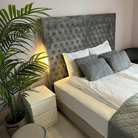 R&J Guesthouse Room Grindavík المظهر الخارجي الصورة