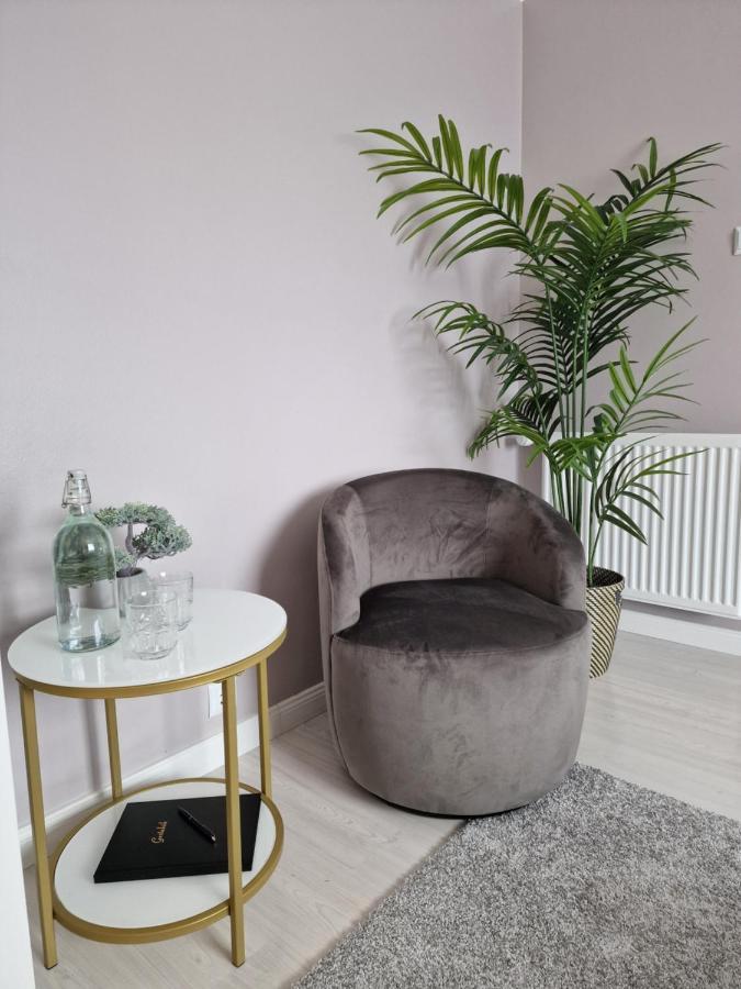 R&J Guesthouse Room Grindavík المظهر الخارجي الصورة