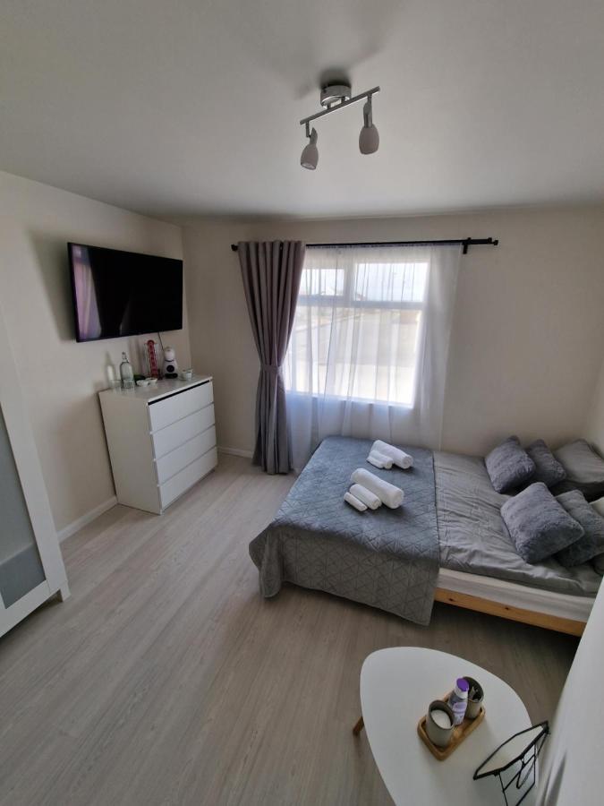 R&J Guesthouse Room Grindavík المظهر الخارجي الصورة