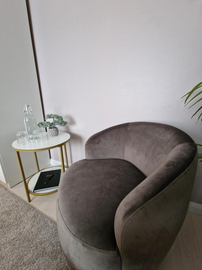 R&J Guesthouse Room Grindavík المظهر الخارجي الصورة