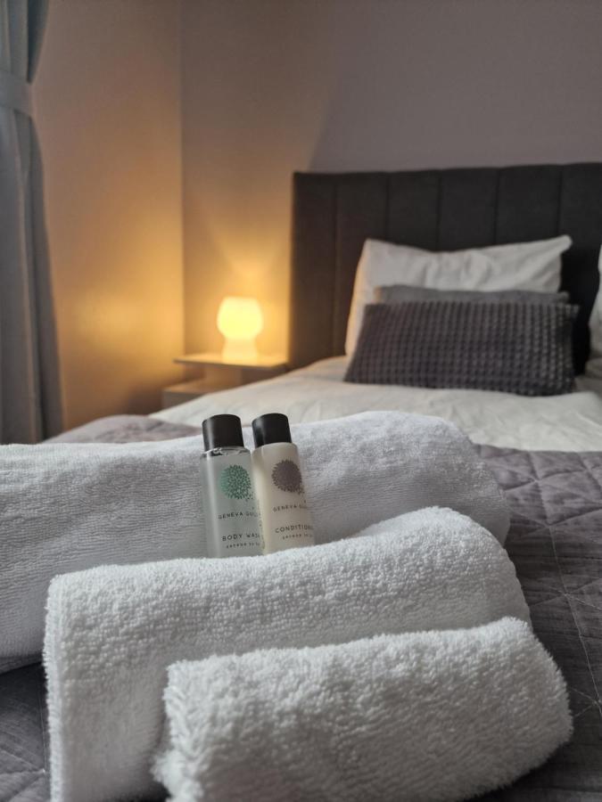 R&J Guesthouse Room Grindavík المظهر الخارجي الصورة