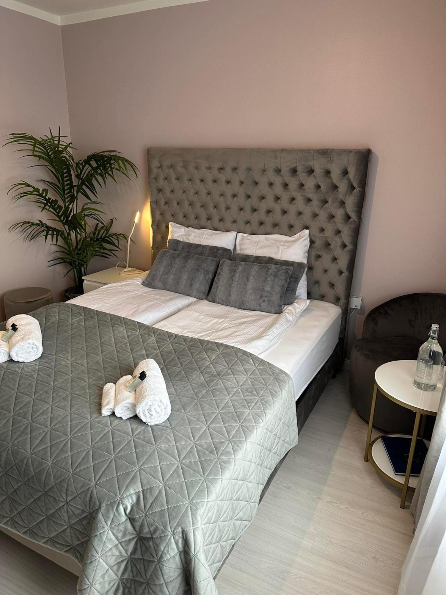 R&J Guesthouse Room Grindavík المظهر الخارجي الصورة